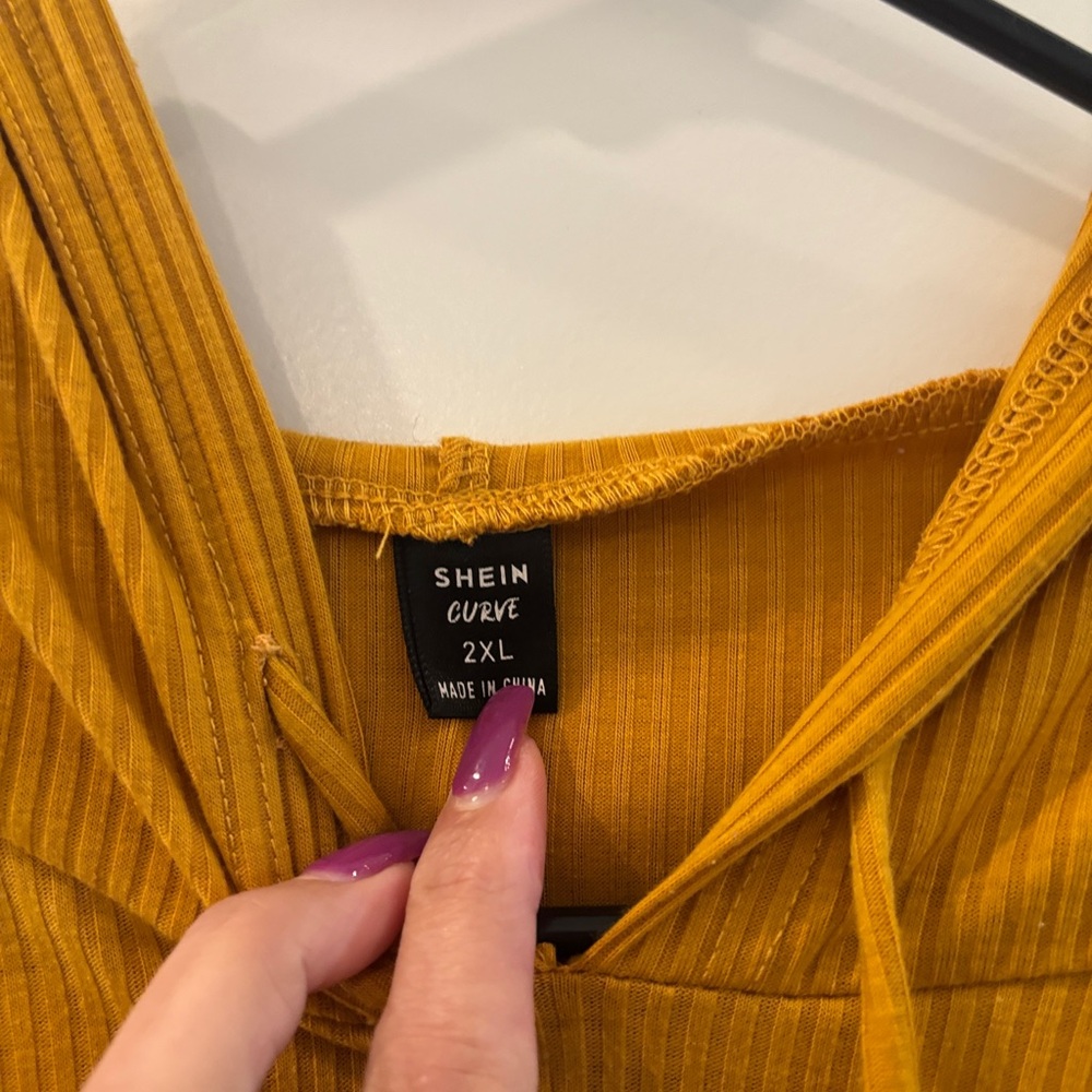 SHEIN Curve Golden Yellow Top